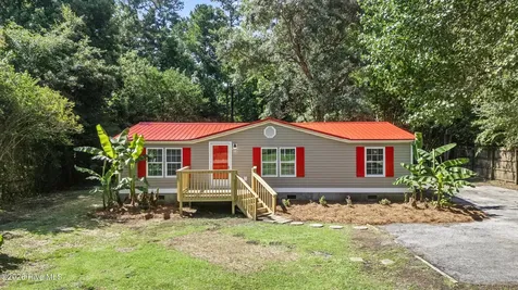 219 Lanier Avenue Rocky Point NC 28457