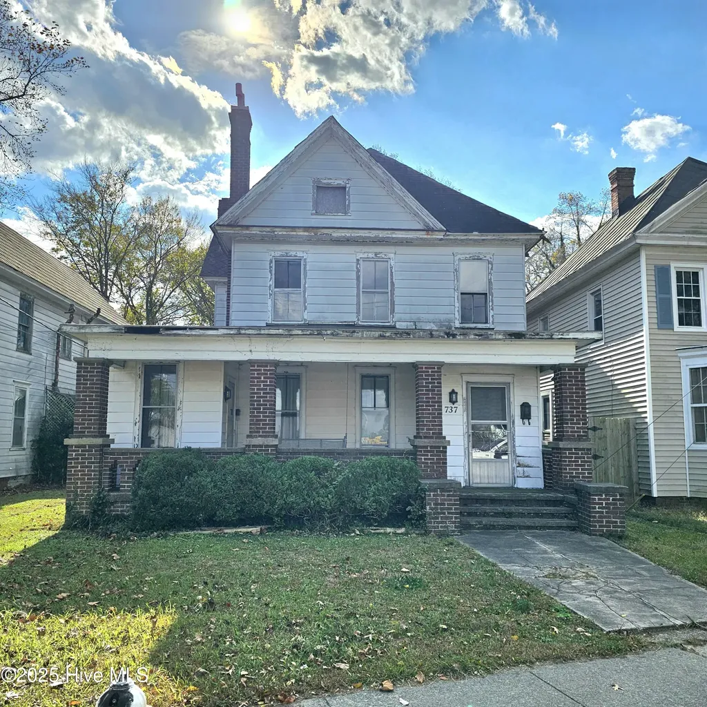 737 Riverside Avenue Elizabeth City NC 27909