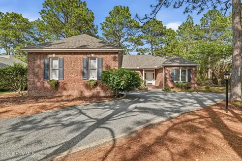 7 Riviera Drive Pinehurst NC 28374