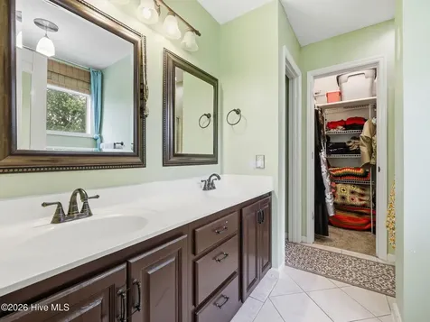 111 Sidney Lane Jacksonville NC 28540