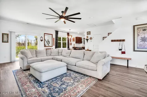 1305 Creekfront Drive Wilmington NC 28401