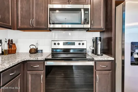 1305 Creekfront Drive Wilmington NC 28401