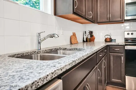1305 Creekfront Drive Wilmington NC 28401