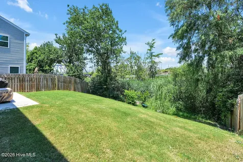 1305 Creekfront Drive Wilmington NC 28401