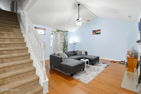 102 Kingswood Court Jacksonville NC 28546