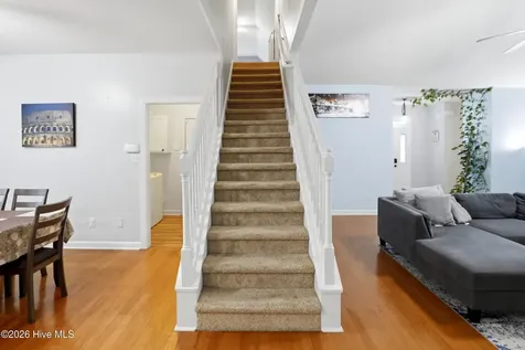 102 Kingswood Court Jacksonville NC 28546