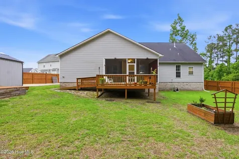 102 Kingswood Court Jacksonville NC 28546