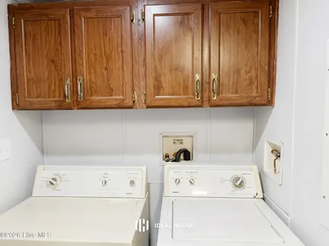 108 Lee Court Peletier NC 28584