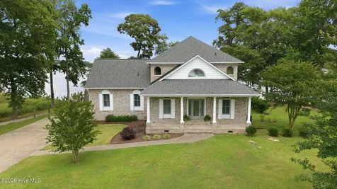 121 Sabre Point Drive Bath NC 27808