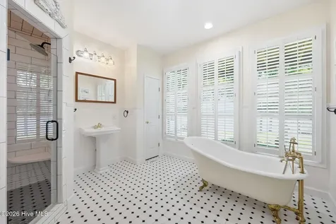 121 Sabre Point Drive Bath NC 27808