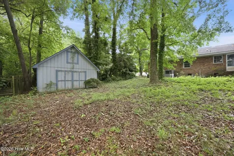 101 Heritage Street Greenville NC 27858