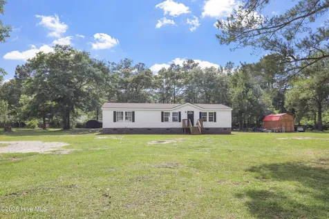 108 Madelyn Drive Richlands NC 28574