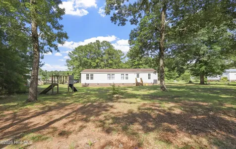 108 Madelyn Drive Richlands NC 28574
