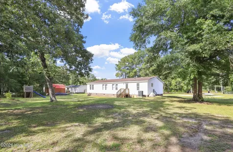 108 Madelyn Drive Richlands NC 28574
