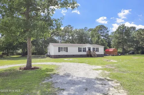 108 Madelyn Drive Richlands NC 28574
