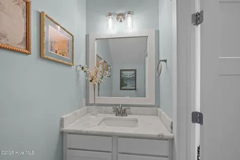 310 Lord Berkeley Drive Emerald Isle NC 28594