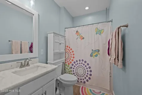 310 Lord Berkeley Drive Emerald Isle NC 28594
