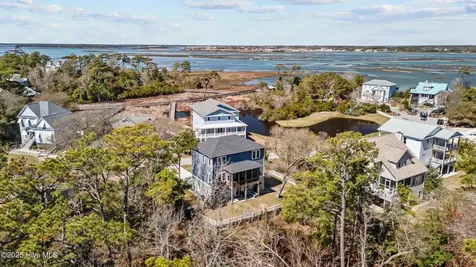 310 Lord Berkeley Drive Emerald Isle NC 28594