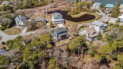 310 Lord Berkeley Drive Emerald Isle NC 28594
