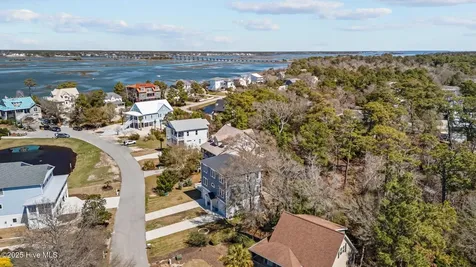 310 Lord Berkeley Drive Emerald Isle NC 28594