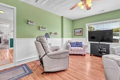 622 Sand Ridge Road Hubert NC 28539