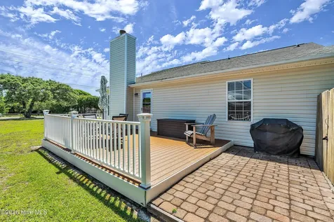 622 Sand Ridge Road Hubert NC 28539