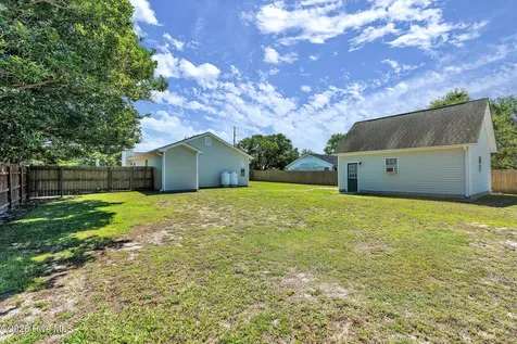 622 Sand Ridge Road Hubert NC 28539