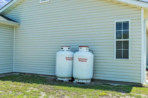 622 Sand Ridge Road Hubert NC 28539