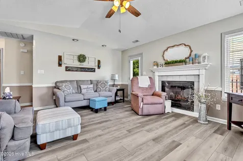 622 Sand Ridge Road Hubert NC 28539
