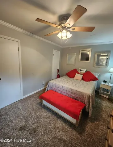 186 Sand Ridge Road Hubert NC 28539