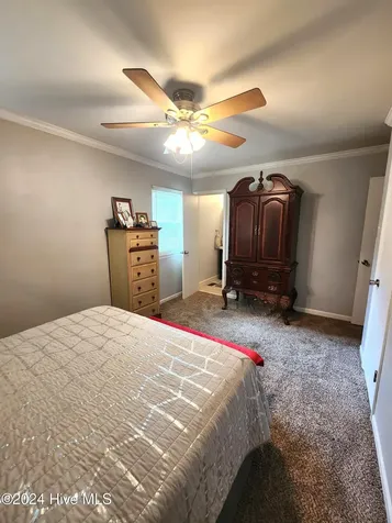186 Sand Ridge Road Hubert NC 28539