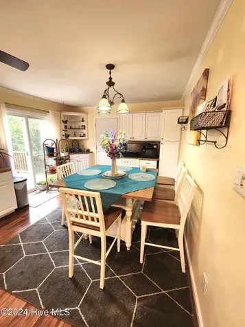 186 Sand Ridge Road Hubert NC 28539