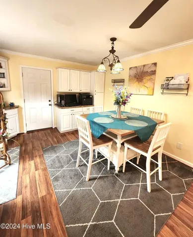 186 Sand Ridge Road Hubert NC 28539