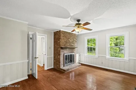 309 Forest Grove Avenue Jacksonville NC 28540