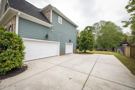 722 Chablis Way Wilmington NC 28411