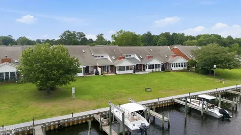 31 Pier Pointe New Bern NC 28562