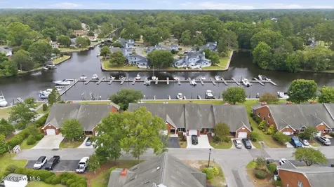 31 Pier Pointe New Bern NC 28562