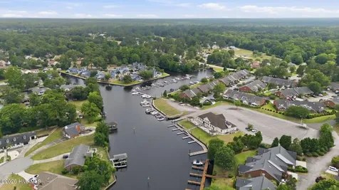 31 Pier Pointe New Bern NC 28562