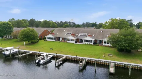 31 Pier Pointe New Bern NC 28562