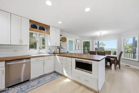 174 Windy Point Road Beaufort NC 28516