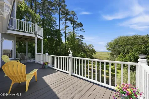 174 Windy Point Road Beaufort NC 28516