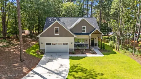 102 Dartmoor Lane Seven Lakes NC 27376