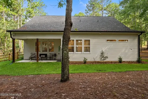 102 Dartmoor Lane Seven Lakes NC 27376