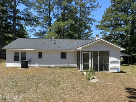 11821 Cypress Drive Laurinburg NC 28352