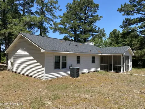 11821 Cypress Drive Laurinburg NC 28352