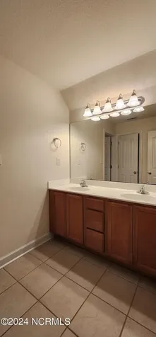 302 Savannah Drive Jacksonville NC 28546