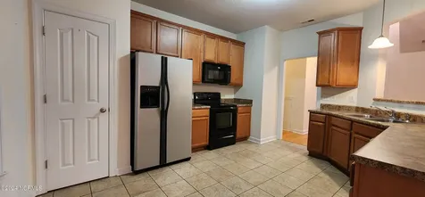 302 Savannah Drive Jacksonville NC 28546