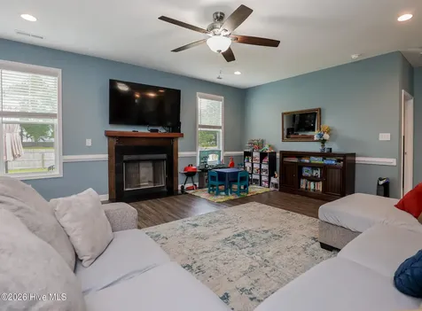 223 Holly Grove Court E Jacksonville NC 28540