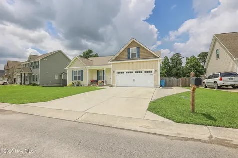 223 Holly Grove Court E Jacksonville NC 28540