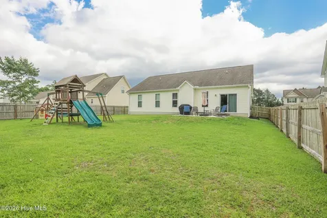 223 Holly Grove Court E Jacksonville NC 28540
